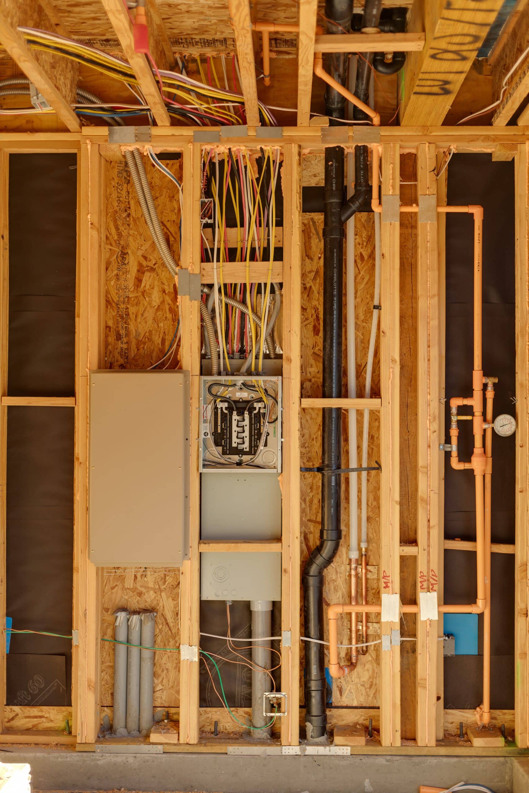 WHY CHOOSE A DEDICATED NEW CONSTRUCTION ELECTRICIAN?